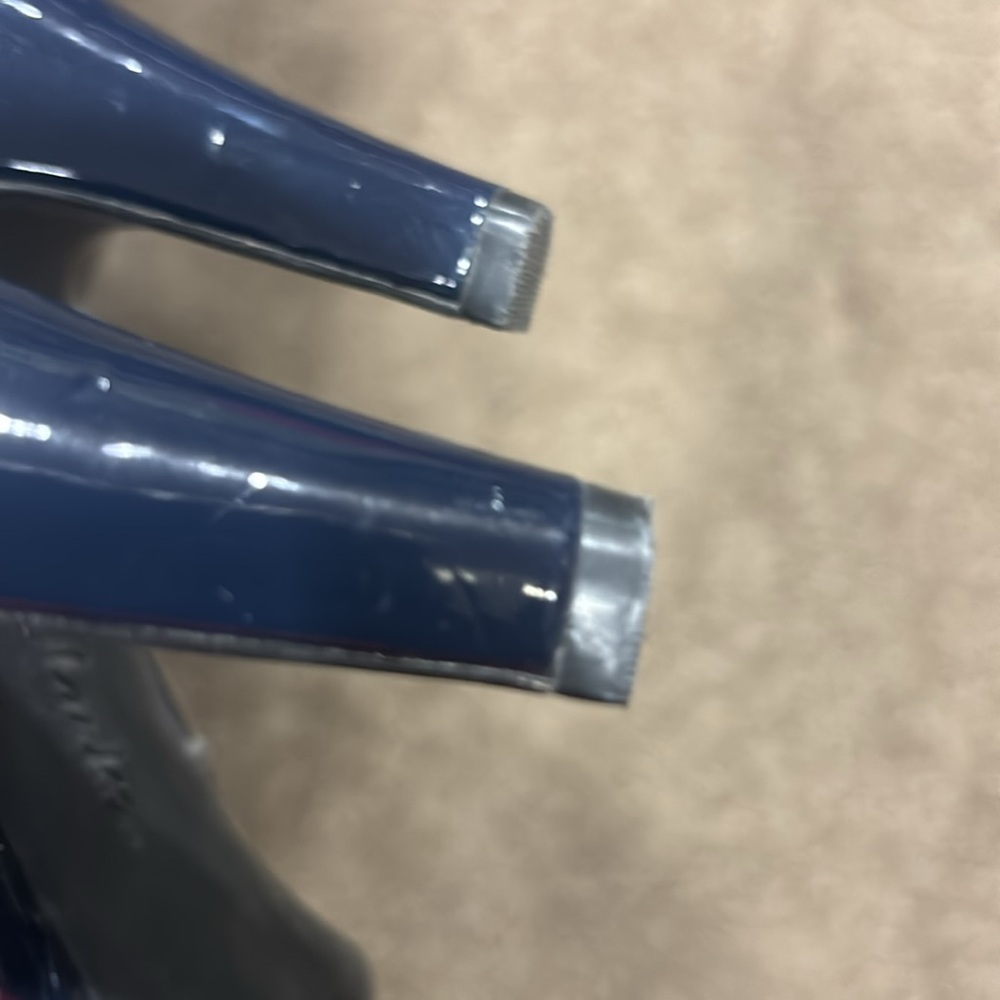 Navy Blue Pumps - Picture 7 of 8